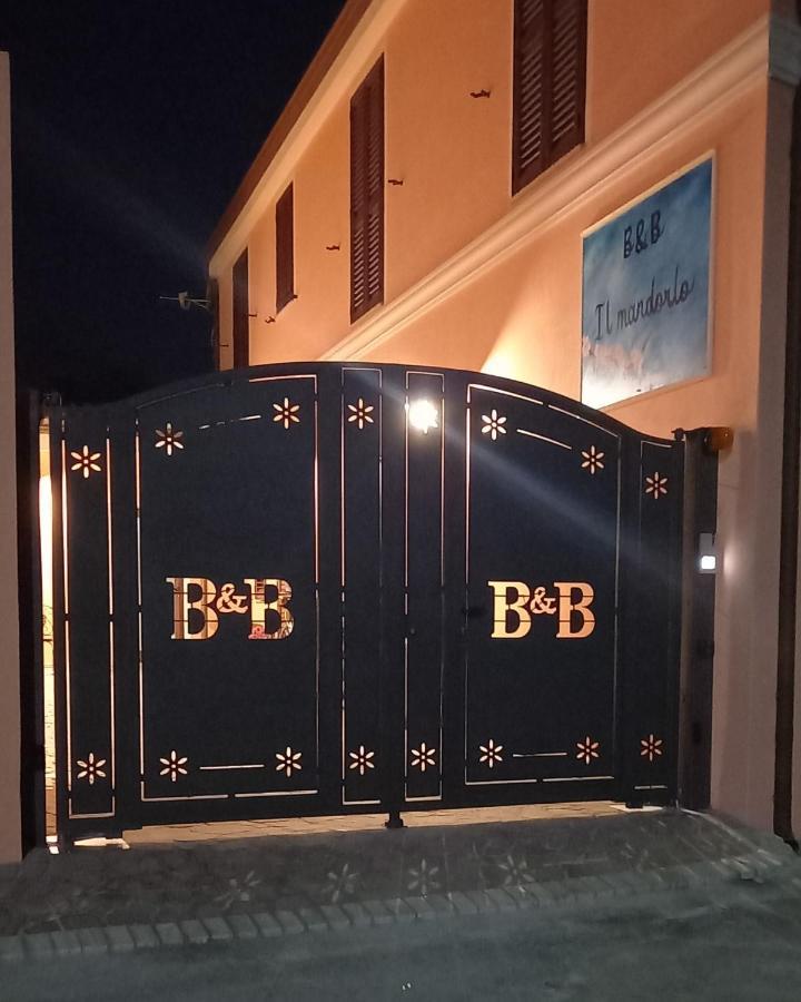 B&B Il Mandorlo San Vito  Luaran gambar